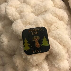 Looking for Love UFO pin